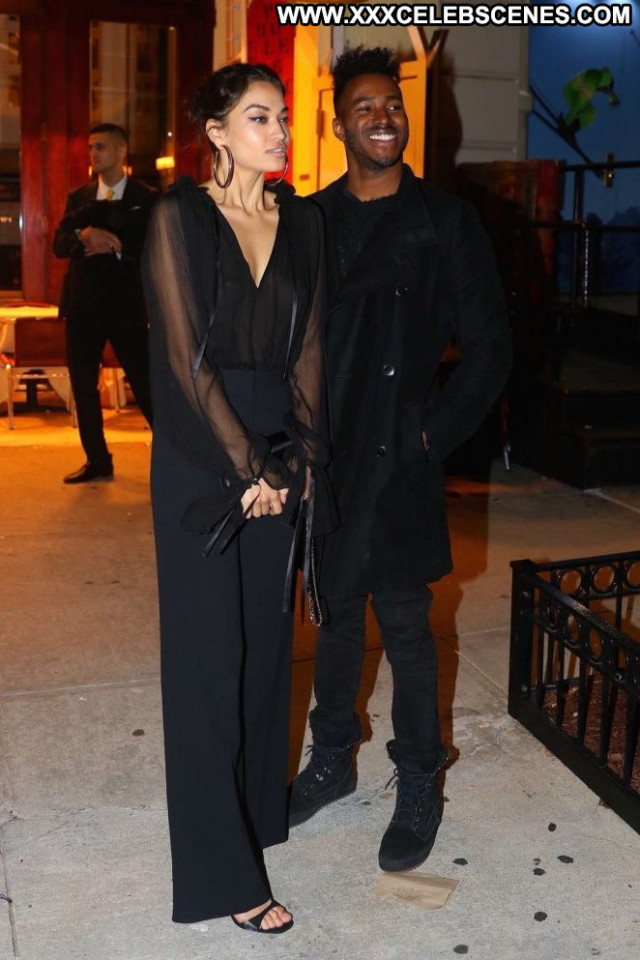 Shanina Shaik New York Beautiful Paparazzi Posing Hot Black New York