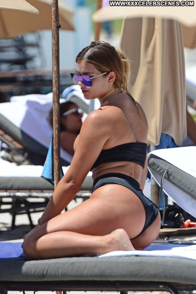 Anastasia Kvitko The Beach Glamour Babe Posing Hot Beach Old