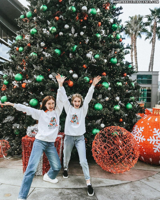 Lauren Orlando No Source Posing Hot Celebrity Babe Beautiful Sexy