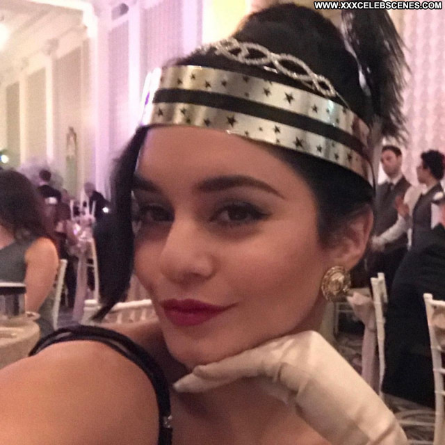 Vanessa Hudgens No Source Beautiful Celebrity Babe Sexy Posing Hot