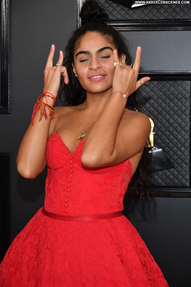 Jessie Reyez No Source  Beautiful Sexy Babe Celebrity Posing Hot