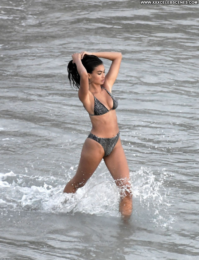 Kelly Gale Sexy Beautiful Celebrity Babe Posing Hot
