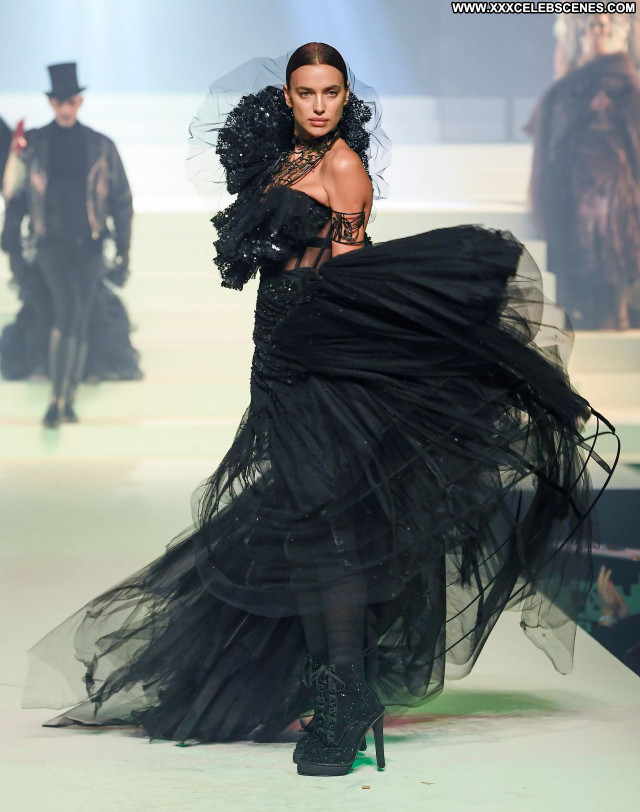 Irina Shayk No Source Sexy Babe Beautiful Posing Hot Celebrity