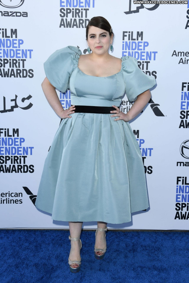 Beanie Feldstein No Source Celebrity Sexy Babe Beautiful Posing Hot