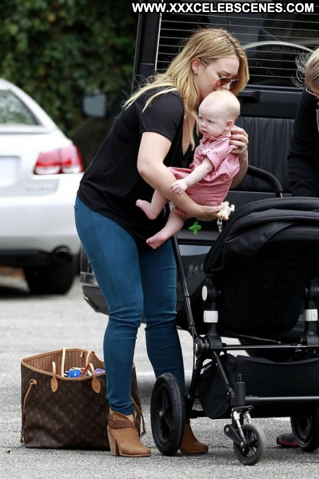 Hilary Duff No Source Candids Shopping Beautiful Babe Paparazzi