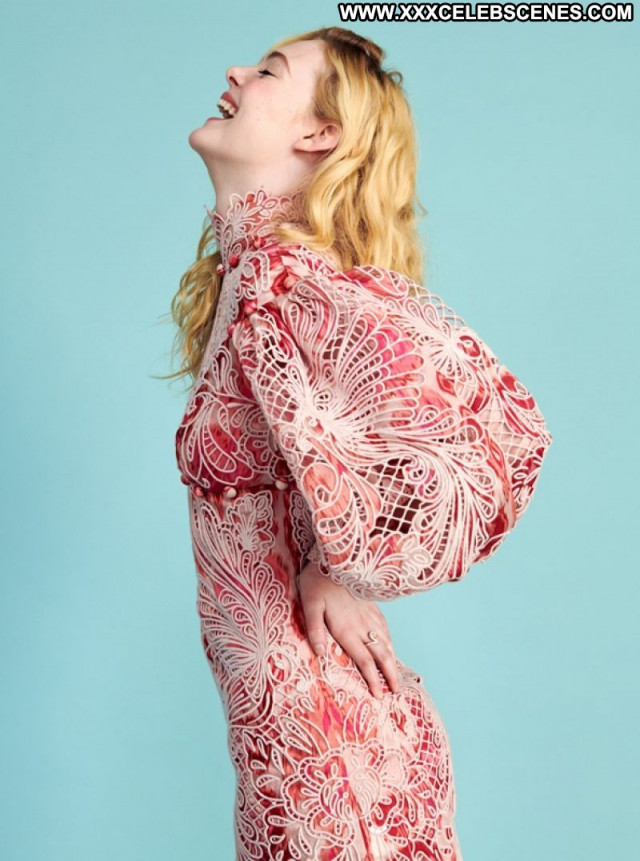 Elle Fanning No Source Babe Beautiful Posing Hot Celebrity Sexy