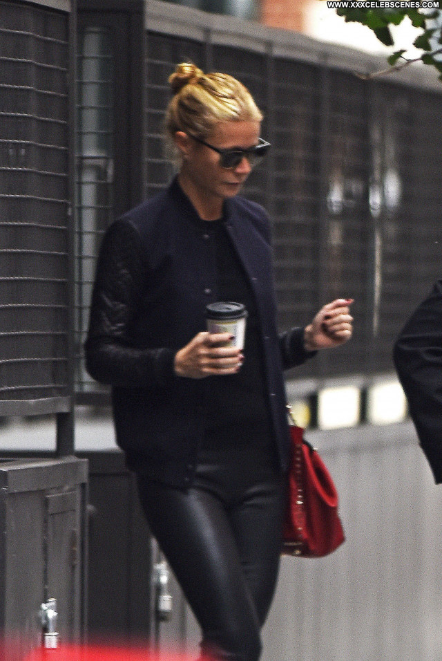 Gwyneth Paltrow New York New York Apartment Babe Beautiful Celebrity