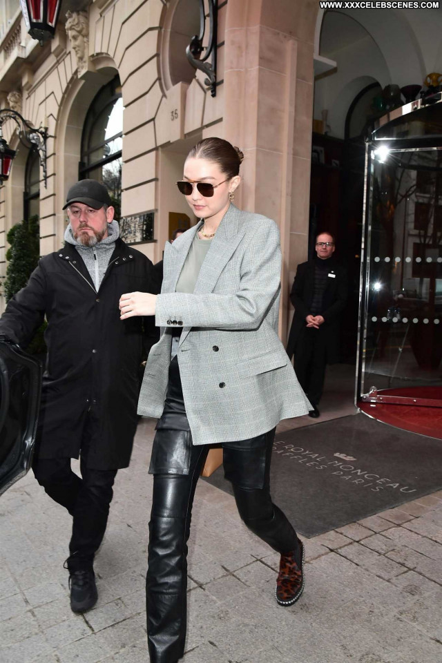 Gigi Hadid No Source Celebrity Beautiful Babe Paparazzi Posing Hot