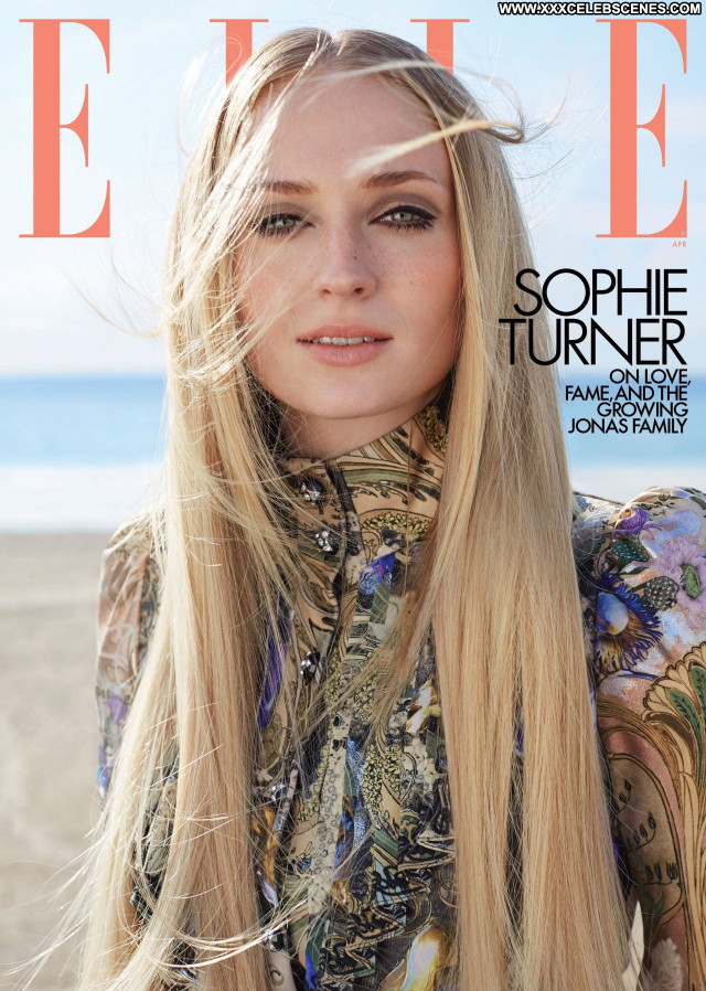 Sophie Turner No Source Posing Hot Sexy Celebrity Babe Beautiful