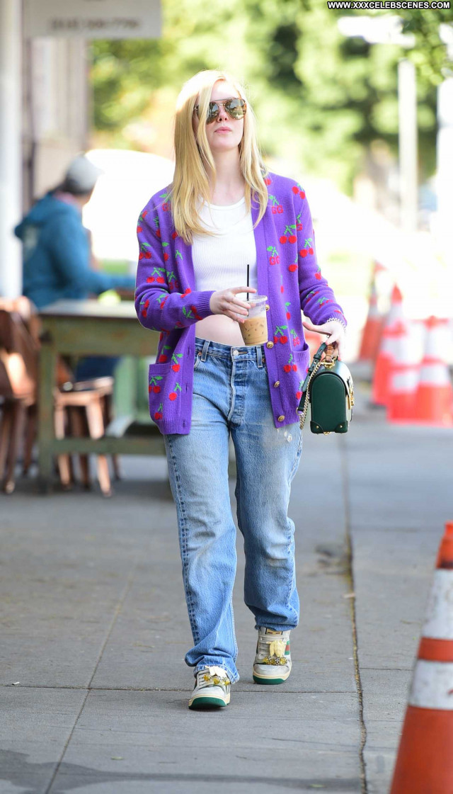 Elle Fanning Los Angeles  Beautiful Celebrity Posing Hot Paparazzi