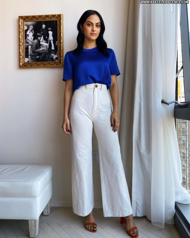 Camila Mendes No Source Paparazzi Babe Posing Hot Celebrity Beautiful