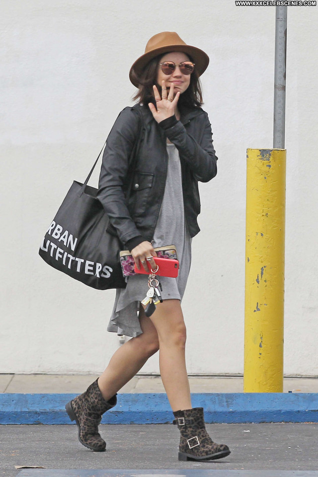 Lucy Hale No Source  Beautiful Paparazzi Babe Posing Hot Celebrity