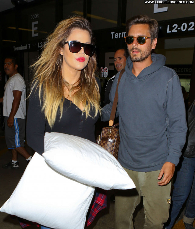 Khloe Kardashian Lax Airport Posing Hot Celebrity Beautiful Paparazzi