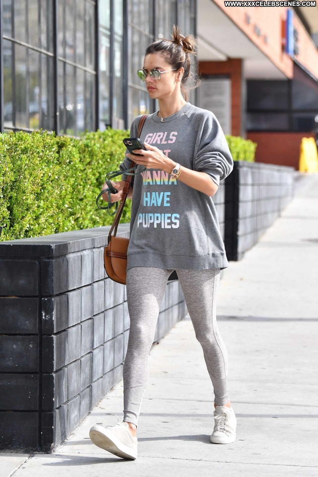Alessandra Ambrosio No Source Beautiful Celebrity Posing Hot