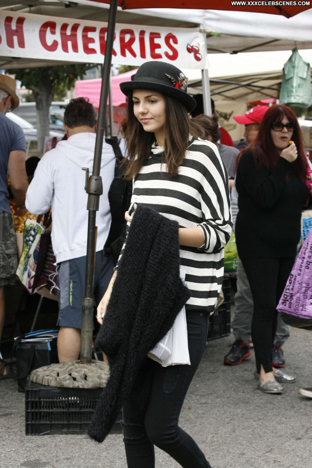 Victoria Justice Studio City Celebrity Babe Farmer Farm Beautiful