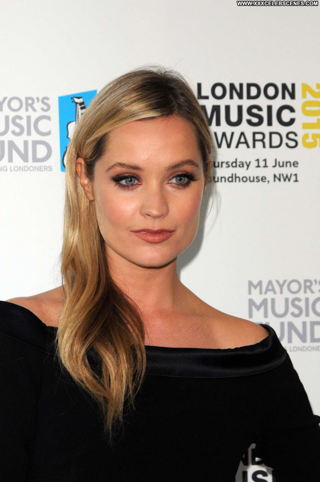 Laura Whitmore No Source Paparazzi Posing Hot Celebrity Babe