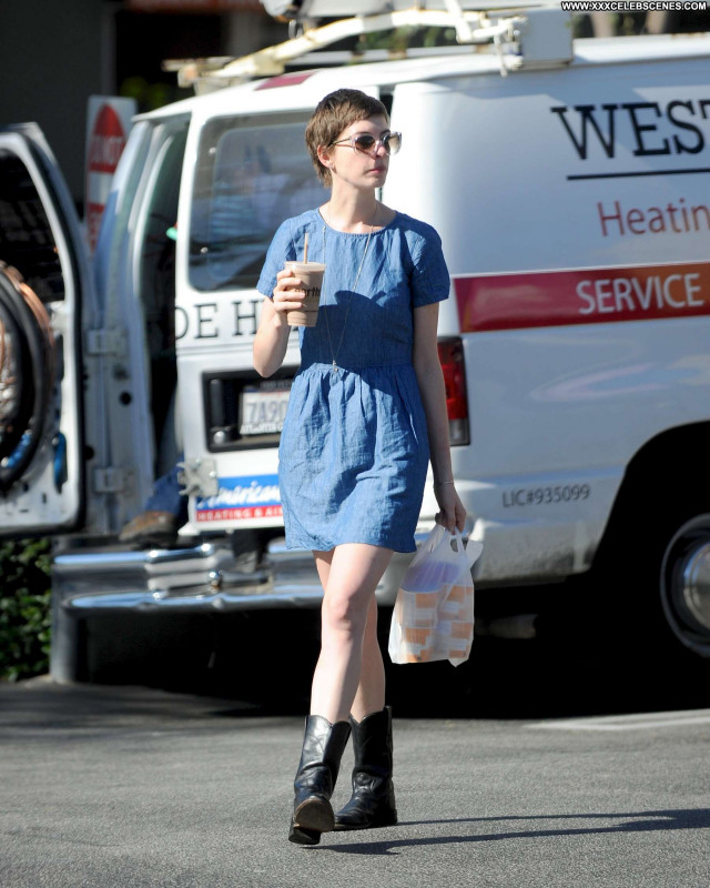 Anne Hathaway West Hollywood Posing Hot Hollywood Candids Paparazzi