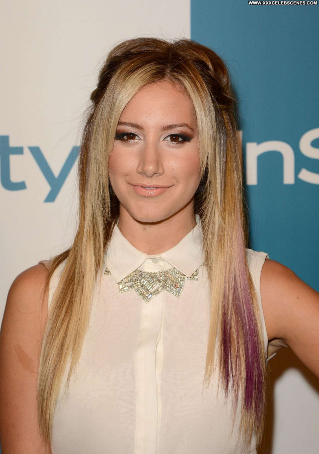 Ashley Tisdale No Source  Babe Hollywood Paparazzi Posing Hot