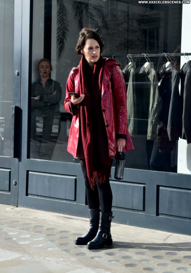 Phoebe Waller No Source Celebrity Posing Hot Beautiful Paparazzi Babe