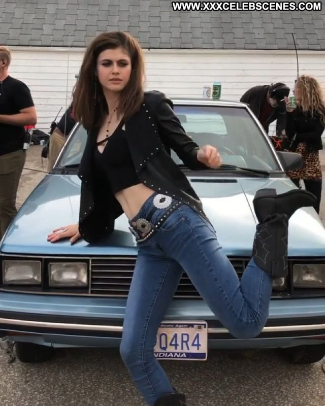 Alexandra Daddario No Source Beautiful Celebrity Posing Hot Sexy Babe