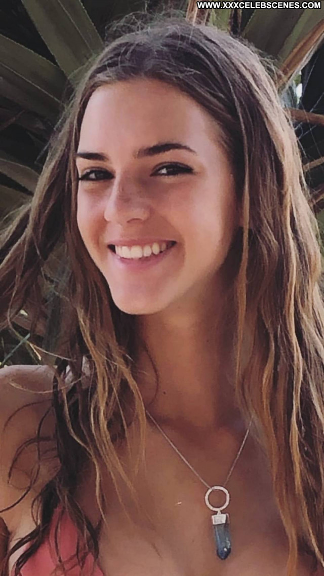 Emily Feld No Source Babe Paparazzi Beautiful Posing Hot Celebrity