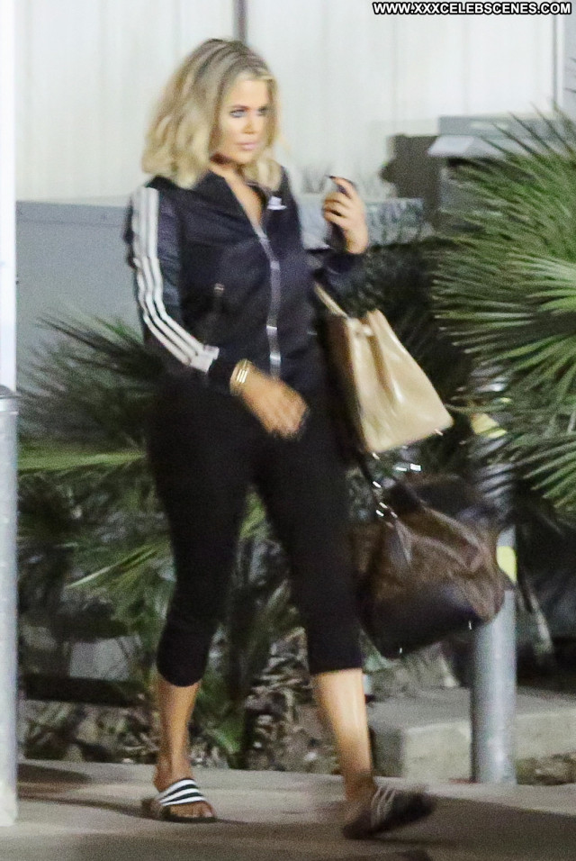 Khloe Kardashian No Source Posing Hot Hollywood Beautiful Babe