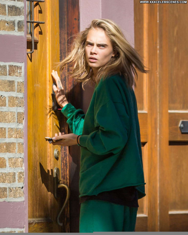 Cara Delevingne New York New York Paparazzi Babe Posing Hot Beautiful