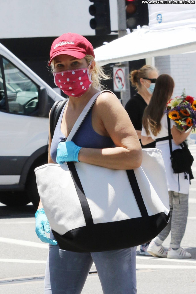 Donna Derrico Farmers Market In La Posing Hot Celebrity Beautiful