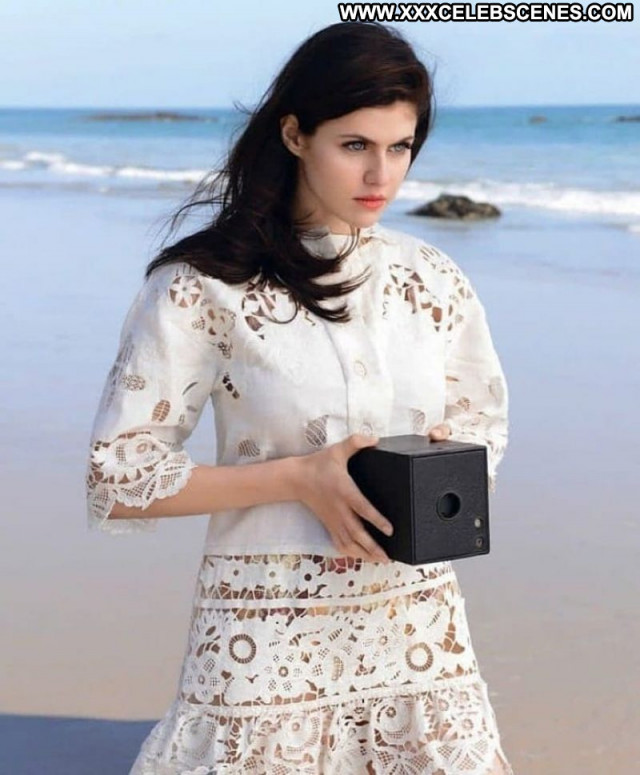 Alexandra Daddario No Source  Babe Sexy Celebrity Beautiful Posing Hot