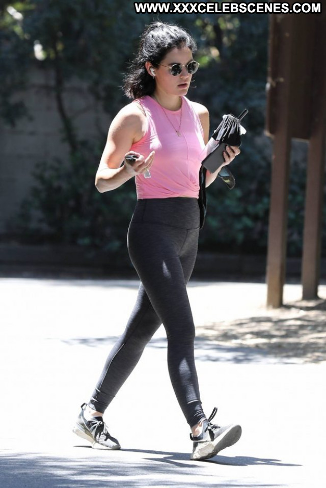 Joey King Los Angeles Paparazzi Celebrity Posing Hot Babe Beautiful