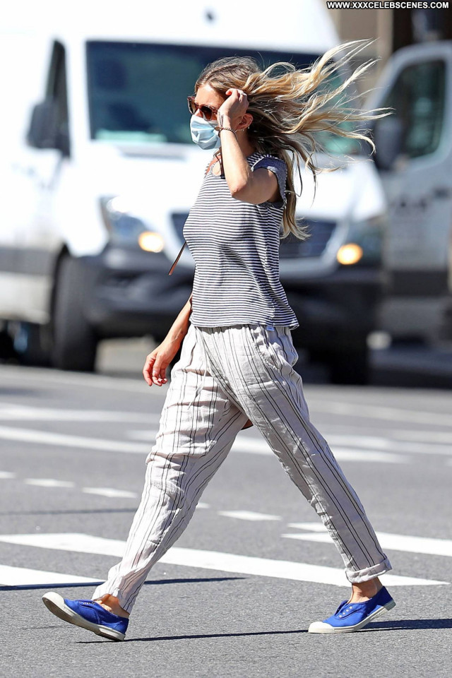 Sienna Miller New York Beautiful Posing Hot Celebrity Babe Paparazzi