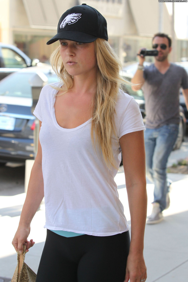 Ali Larter No Source Paparazzi Candid Spa Candids Babe Beautiful