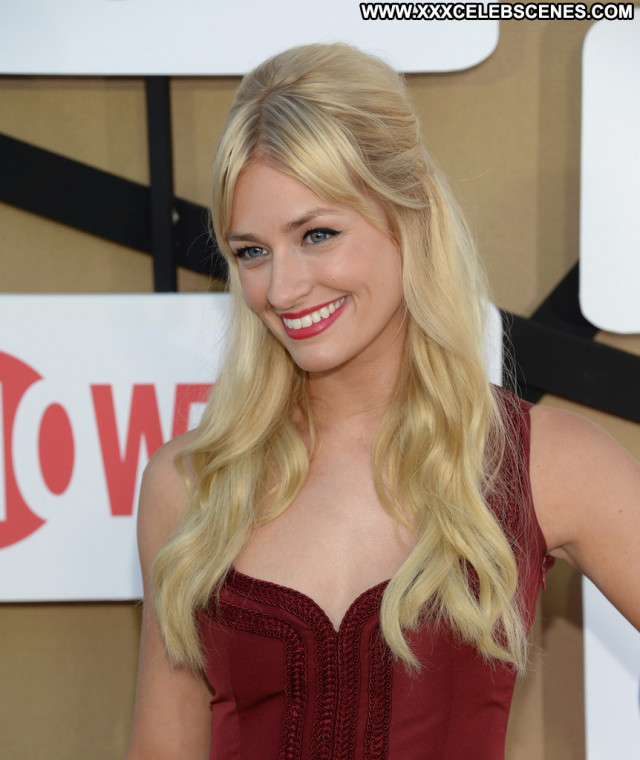 Beth Behrs No Source Summer Paparazzi Celebrity Party Beautiful