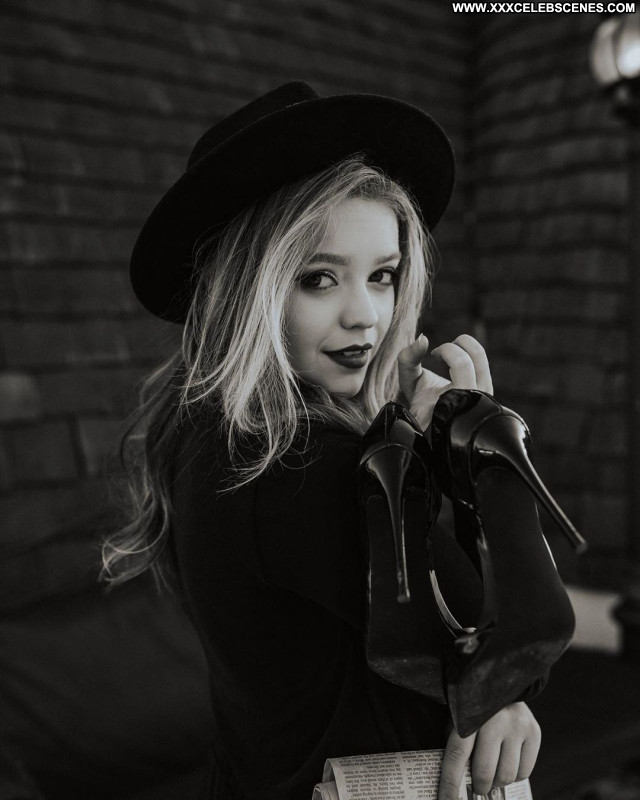 Jade Pettyjohn No Source Sexy Celebrity Babe Beautiful Posing Hot