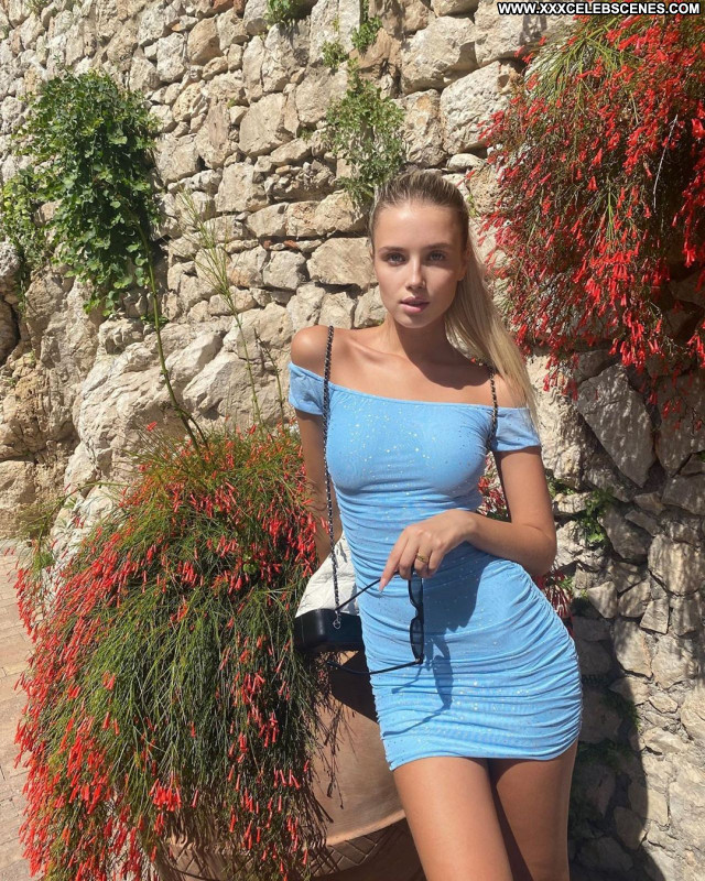 Polina Malinovskaya No Source Celebrity Posing Hot Sexy Babe Beautiful