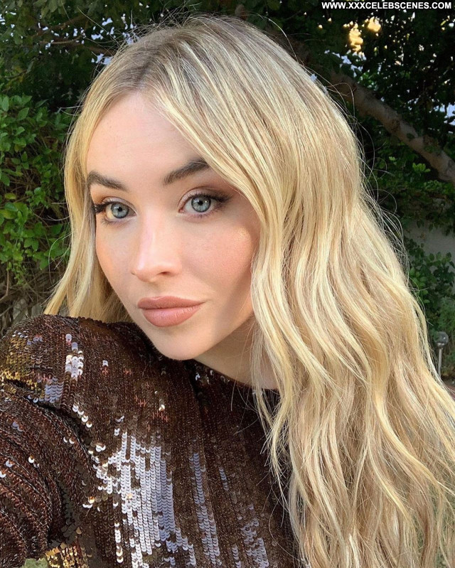 Sabrina Carpenter No Source Babe Beautiful Celebrity Posing Hot Sexy