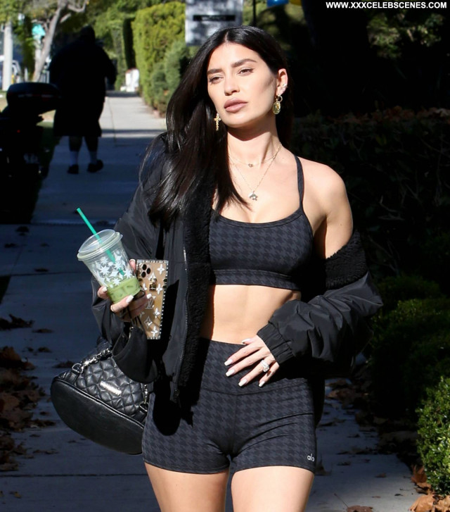 Crop Top No Source  Posing Hot Paparazzi Beautiful Celebrity Babe