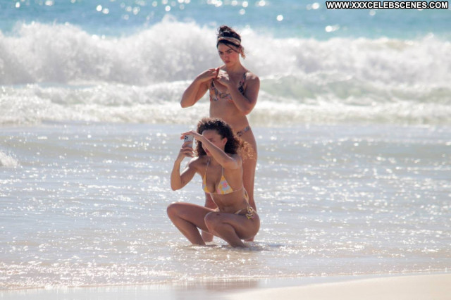 Ashley Moore The Beach Babe Posing Hot Paparazzi Celebrity Beautiful