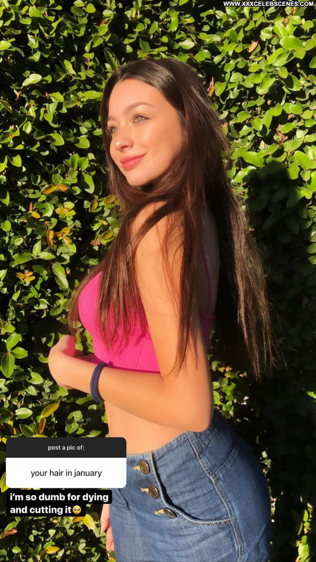 Mishka Silva Posing Hot Babe Celebrity Beautiful Sexy