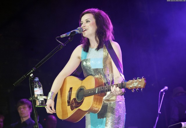 Amy Macdonald No Source Celebrity Park Singer Babe Beautiful Stage