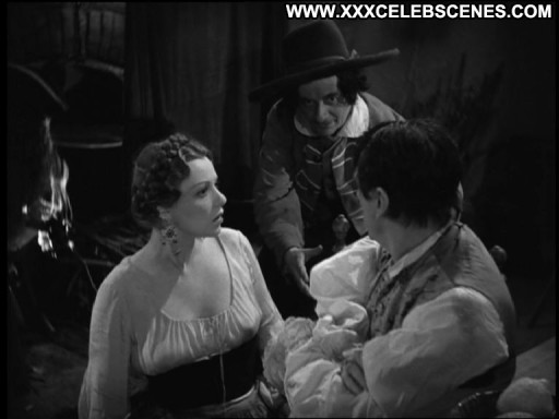 Leda Gloria Posing Hot Beautiful Babe Celebrity Straight