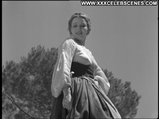 Leda Gloria Posing Hot Beautiful Babe Celebrity Straight